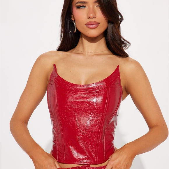 Brand new red leather set - Picture 2 of 3